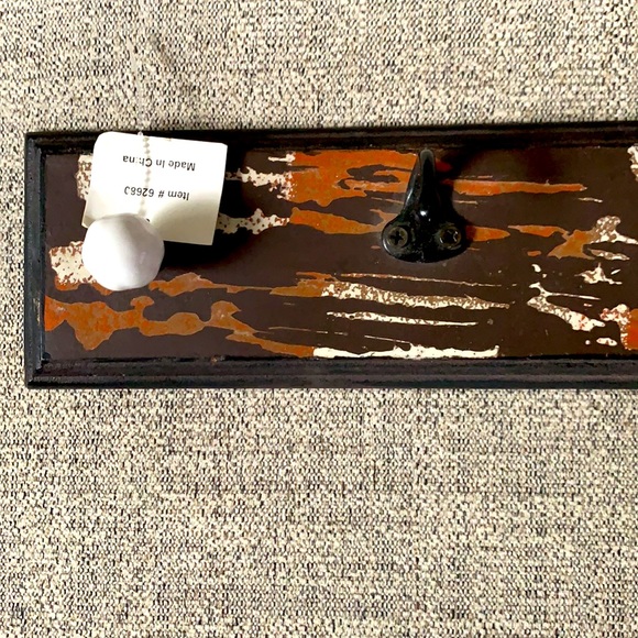 Halloween/Fall decor peg rack - Picture 3 of 5